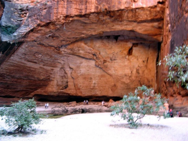 Cathedral Gorge - a natural amphitheatre!  Photo courtesy of Heather and Barry Minton