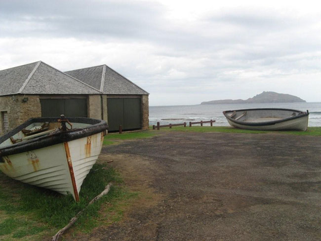 Abandoned (?) boats at Kingston, Norfolk Island           Photo courtesy of Barry and Heather Minton