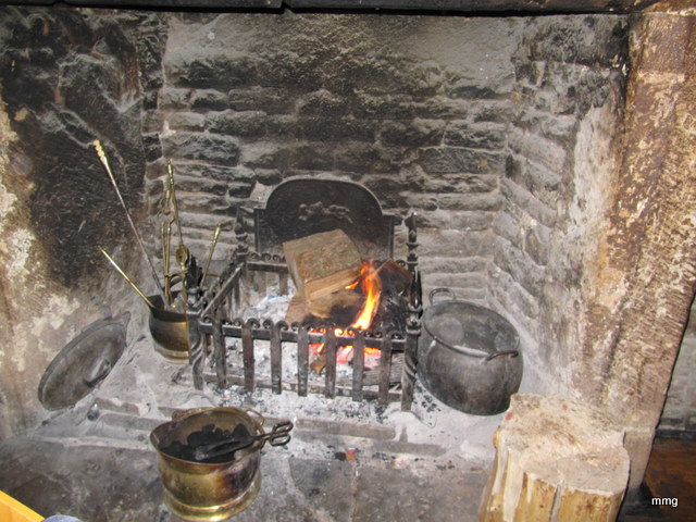 Does the Cavalier's ghost still sit by the fire in the Queens Head Hotel?  Photo by M. Maxine George